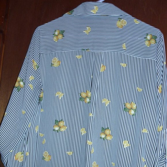 size xl. striped black whote blouse with yellow lemons on it. - Picture 2 of 2